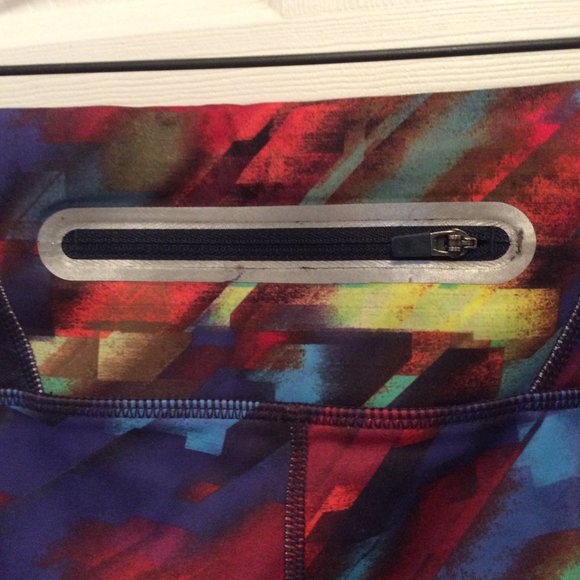 Athleta Colorburst Sonar Tight Leggings S Blue Red Orange Yellow Purple - Picture 10 of 11